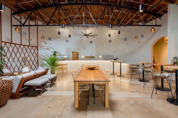 Bivouac Adventure Lodge: Cider Bar, Coffee Shop, & General Store by null