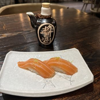 The Big Fish Sushi - I try this amazing lemon truffle salmon sushi - Sushi Bars Near Me - Sherman Oaks, California