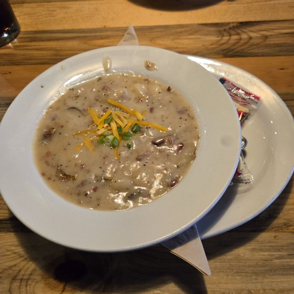 MacKenzie River Pizza, Grill & Pub - Pizza Near Me - Kalispell, Montana
