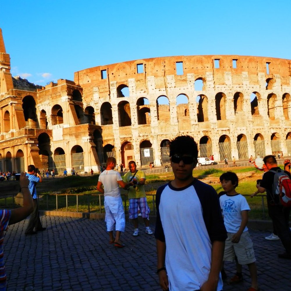 Colosseo - Local Flavor Near Me - Rome, RM