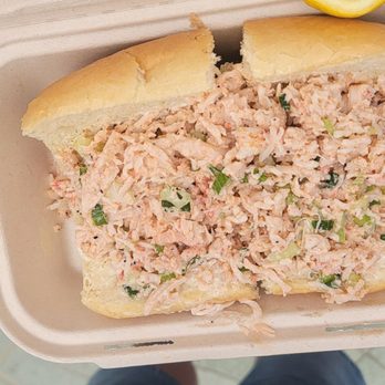 Splash Cafe - Lobster roll - American Near Me - Pismo Beach, California