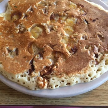 Encinitas Cafe - Banana Walnut Pancake - Breakfast & Brunch Near Me - Encinitas, California Encinitas Cafe - Banana Walnut Pancake - Breakfast & Brunch Near Me - Encinitas, California
