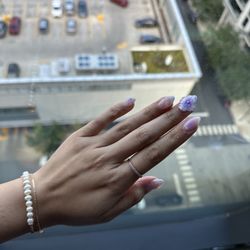 Elegant Nails On Wells - 3D nails