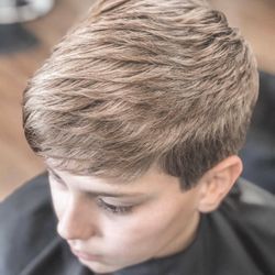 Bowen's Barber Shop - Shear cut
