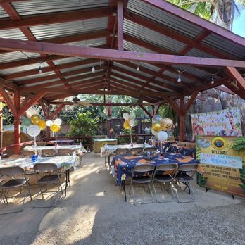 Wildlife Learning Center - Zoos Near Me - Sylmar, California
