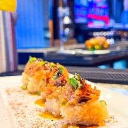 Sports & Social Green Hills - Spicy Tuna Bites