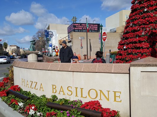 Piazza Basilone by null