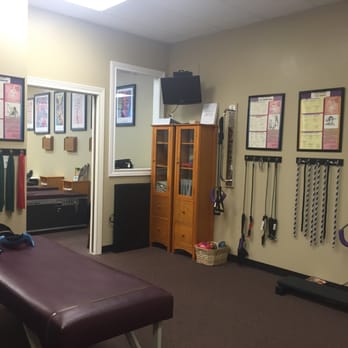 69th Street Chiro - Active therapy room - Chiropractors Near Me - Lubbock, Texas 69th Street Chiro - Active therapy room - Chiropractors Near Me - Lubbock, Texas