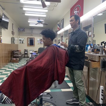 Broadway Barber Shop - Owner Ben hooking up the best Fades!!! - Barbers Near Me - Millbrae, California