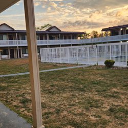 Quality Inn - Courtyard..