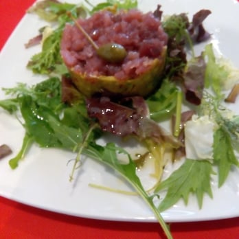 Ligazón - La foto del tartar de atun que os debia. Lastima que mi camara sea tan mala!! - Tapas Bars Near Me - Valencia, V