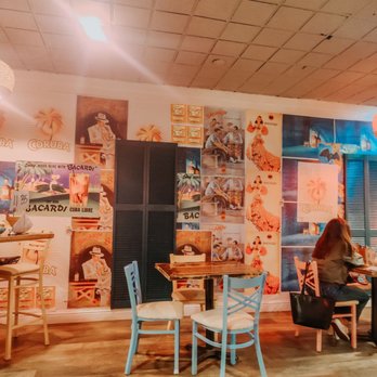 Bodega Kitchen & Cocktails - Seating area - Caribbean Near Me - Sacramento, California