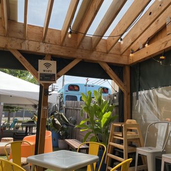 Summertown Fresh Bar - Patio - Juice Bars & Smoothies Near Me - Detroit, Michigan