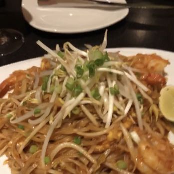 Azie in Media - Shrimp pad Thai - Asian Fusion Near Me - Media, Pennsylvania Azie in Media - Shrimp pad Thai - Asian Fusion Near Me - Media, Pennsylvania