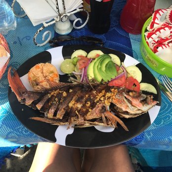 Mariscos y Antojitos Brisa - Food Trucks Near Me - Cabo San Lucas, BCS