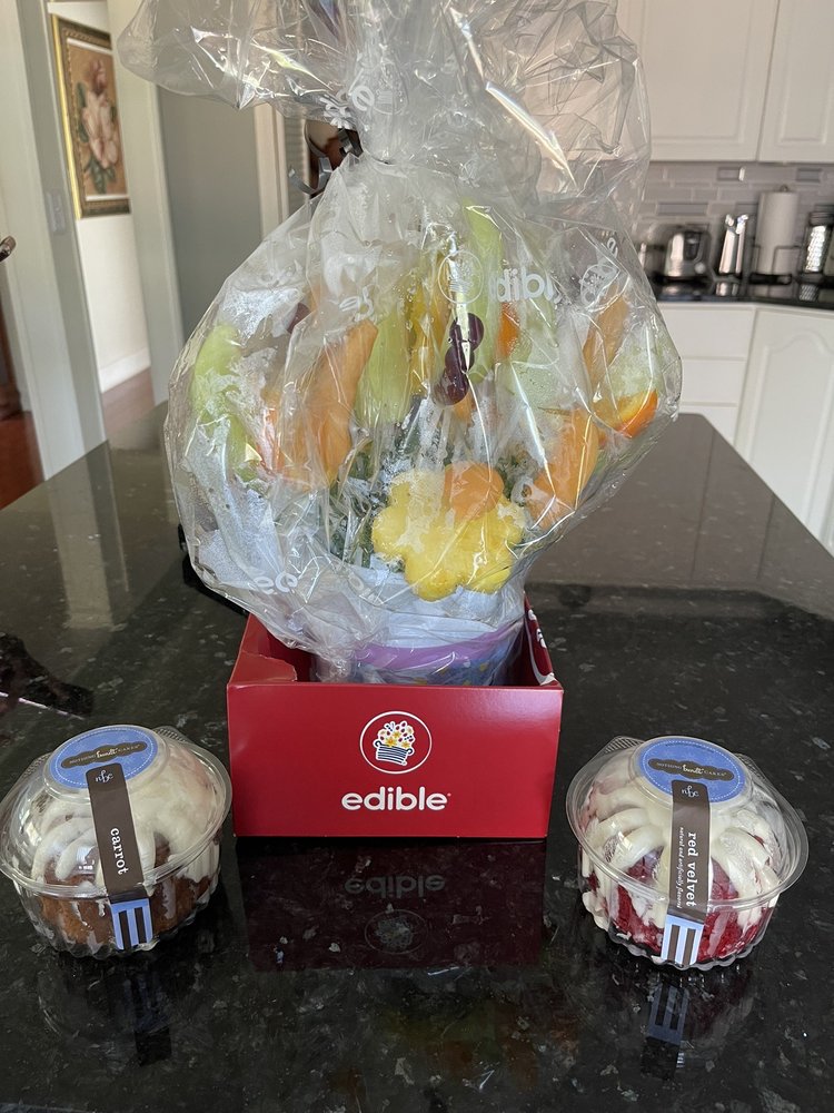 EDIBLE ARRANGEMENTS Updated October 2024 10 Photos & 20 Reviews