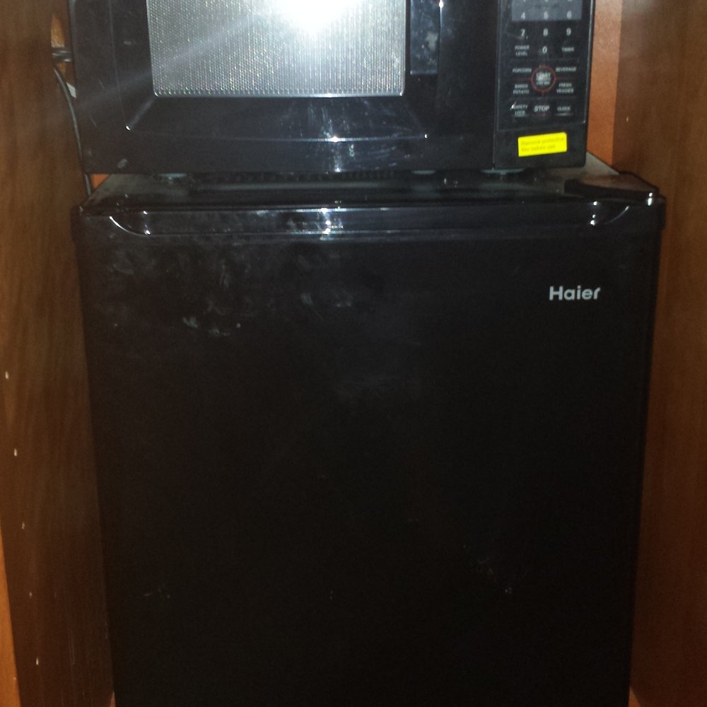 Red Lion Hotel Redding - Microwave & Fridge - Hotels Near Me - Redding, California Red Lion Hotel Redding - Microwave & Fridge - Hotels Near Me - Redding, California
