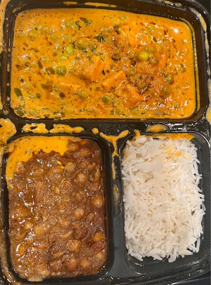 Food from Dhabewala Indian Shack