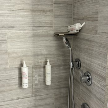 Fremont Marriott Silicon Valley - Poorly maintained bathrooms. Out of conditioner. - Hotels Near Me - Fremont, California Fremont Marriott Silicon Valley - Poorly maintained bathrooms. Out of conditioner. - Hotels Near Me - Fremont, California
