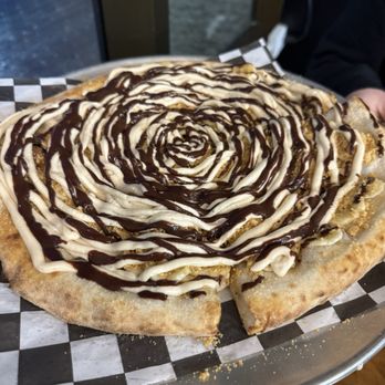 Solamente Pizza - Peanut butter, chocolate, and banana dessert, pizza of the day. - Pizza Near Me - Las Vegas, Nevada Solamente Pizza - Peanut butter, chocolate, and banana dessert, pizza of the day. - Pizza Near Me - Las Vegas, Nevada