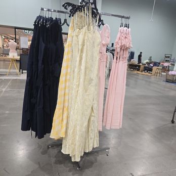 Reclectic - Thrift Stores Near Me - Tempe, Arizona