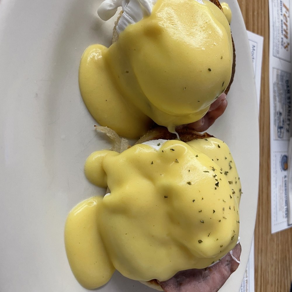 Kopper Kettle - Benedict - Sandwiches Near Me - Topsham, Maine