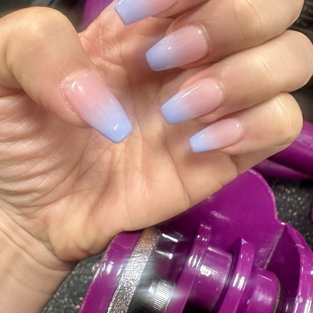 Gradient Nail - Nail Salons Near Me - Honolulu, Hawaii