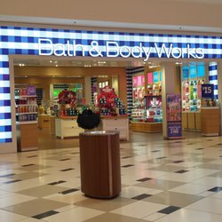 Bath & Body Works - Bath & Body Works in Twelve Oaks Mall, Novi MI