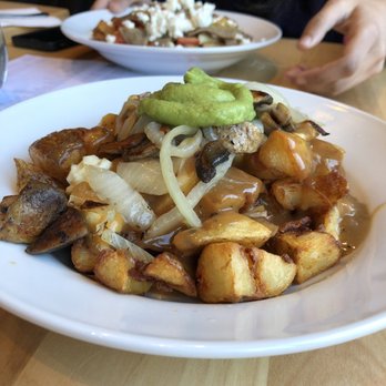 Poutineville - Vegetarian poutine - Poutineries Near Me - Montreal, Quebec Poutineville - Vegetarian poutine - Poutineries Near Me - Montreal, Quebec
