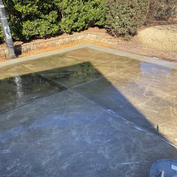 Georgia Premium Cleaning - Driveway before - Window Washing Near Me - Woodstock, Georgia Georgia Premium Cleaning - Driveway before - Window Washing Near Me - Woodstock, Georgia