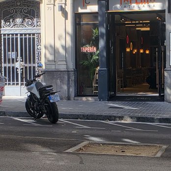 Tapería Catalana - Tapas/Small Plates Near Me - Barcelona, B