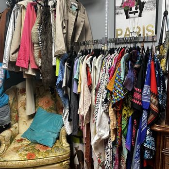 Nouveau Chapeau - Used, Vintage & Consignment Near Me - Charlotte, North Carolina Nouveau Chapeau - Used, Vintage & Consignment Near Me - Charlotte, North Carolina