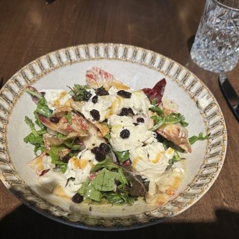 The Berczy Tavern - Torn burrata salad - Wine Bars Near Me - Toronto, Ontario The Berczy Tavern - Torn burrata salad - Wine Bars Near Me - Toronto, Ontario