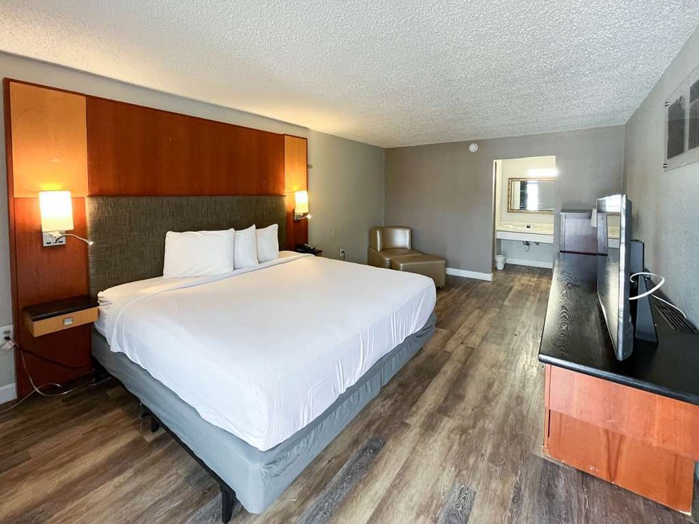 OYO HOTEL NEW PORT RICHEY GULF BEACH US19 Updated July 2024 144