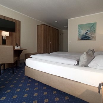 Hotel Arcis - Bed & Breakfast Near Me - Gomaringen, BW