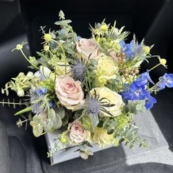 Sweet Blooms Atelier - Small size "Just Because" style in the Hobnail Collection- even prettier in-person!!