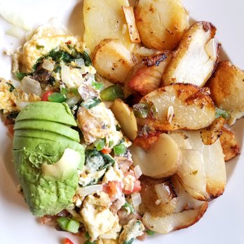 GoodFella's Cafe - Egg White Garden Omelette - Breakfast & Brunch Near Me - Corona, California GoodFella's Cafe - Egg White Garden Omelette - Breakfast & Brunch Near Me - Corona, California