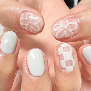 Nailpop - Gray nails - Nail Salons Near Me - Fullerton, California