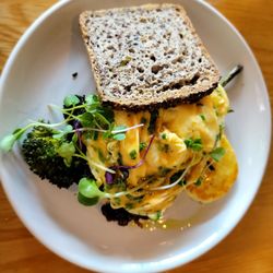 Odettes Eatery - Herbed Scramble