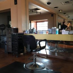 Beautiful location to take care of your appearance. Beautiful location to take care of your appearance.