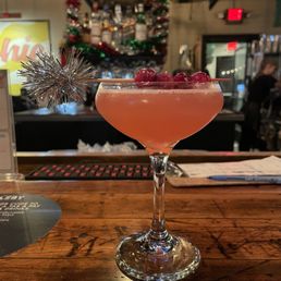 Clausemopolitan (2022 Holiday drink special)