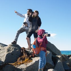 Atwater Photo Workshops & Camp - Instructors offer pointers to young photographers in Venice Beach