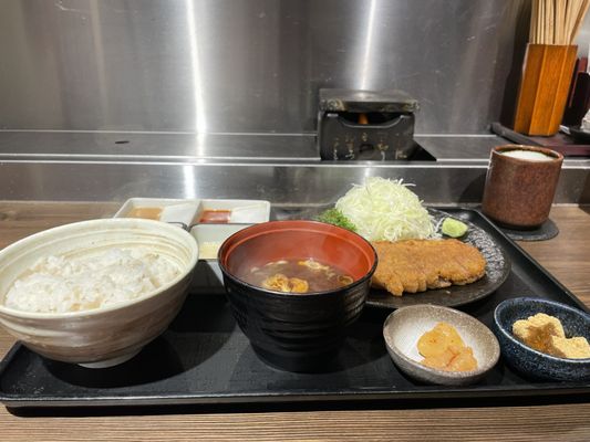 Gyukatsu Motomura Nishi Shinjuku by null