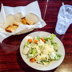Ivett's Italian Grill - 2025 - visit 1 of 2 - starting out with the much liked Caesar salad, a bread basket, and a Sprite