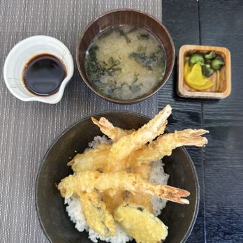 Akira Japanese Restaurant - Shrimp tempura lunch set - Japanese Near Me - Honolulu, Hawaii