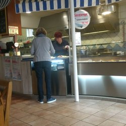 Janssen's Fisch - Die Theke mit Küche