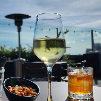 Goja Rooftop - Vino y old fashioned - Whiskey Bars Near Me - Barcelona, B Goja Rooftop - Vino y old fashioned - Whiskey Bars Near Me - Barcelona, B