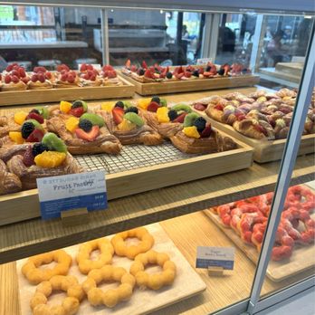 Paris Baguette - Bakeries Near Me - Columbus, Ohio Paris Baguette - Bakeries Near Me - Columbus, Ohio