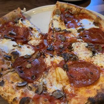 Fat Olives - Pizza - Pizza Near Me - Flagstaff, Arizona
