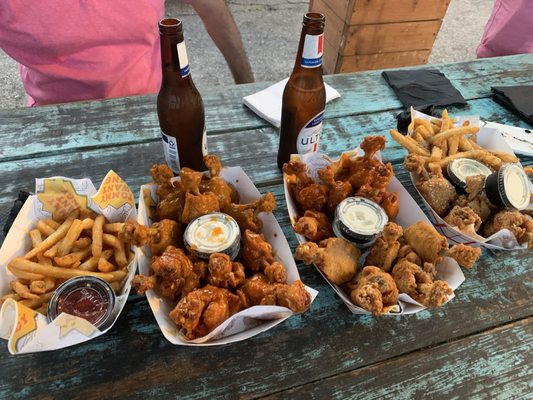 Tommy Want Wingy by null